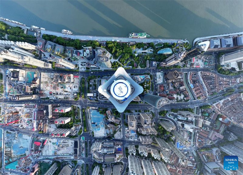 Aussichtsplattform auf White Magnolia Plaza in Shanghai er?ffnet