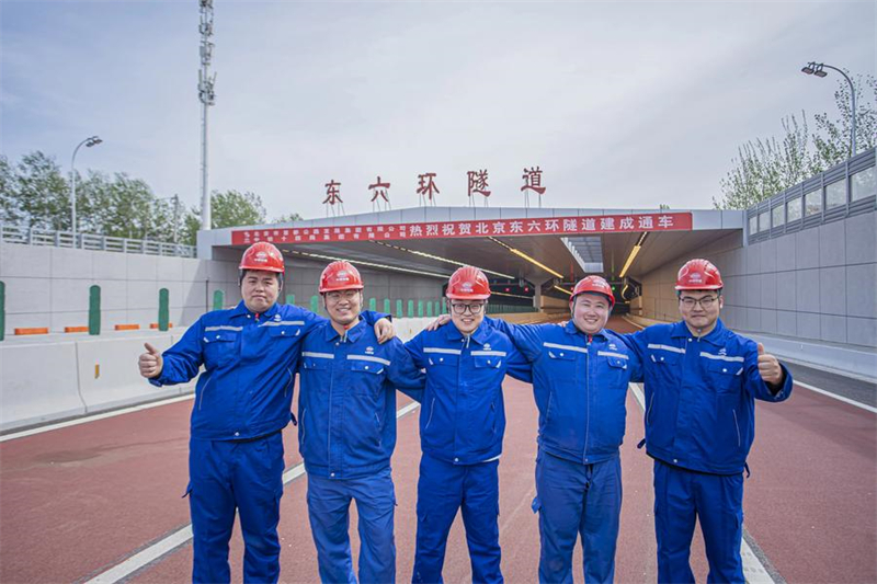 Renovierungsprojekt auf ?stlicher Ringstra?e in Beijing für Verkehr freigegeben