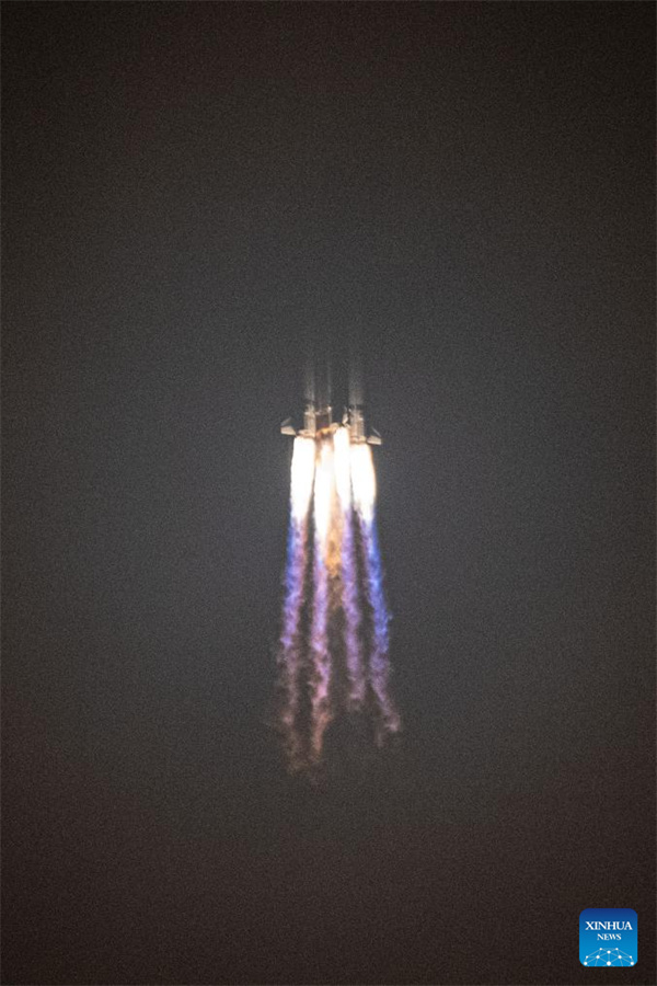 China schickt erfolgreich eine Satellitengruppe für Internet-Anwendungen ins All