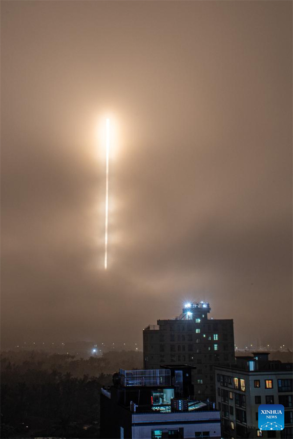 China schickt erfolgreich eine Satellitengruppe für Internet-Anwendungen ins All