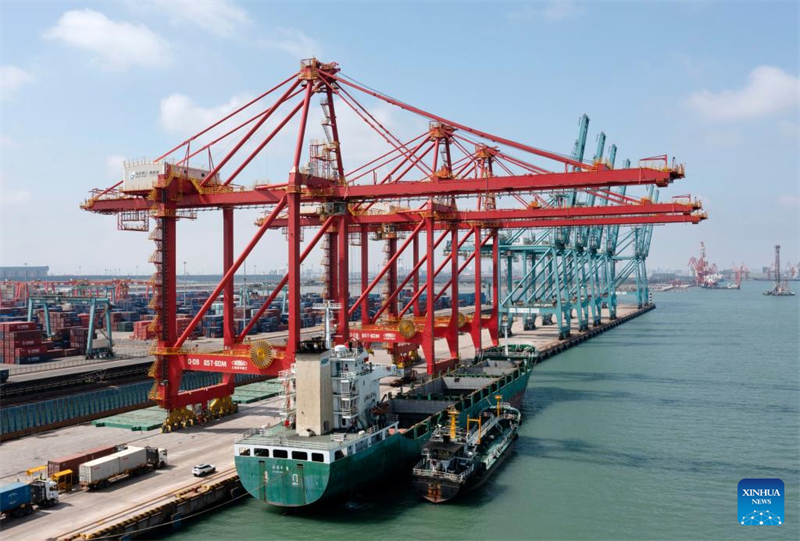 Frachtumschlag im Hafen von Huanghua übersteigt im ersten Halbjahr 179 Millionen Tonnen