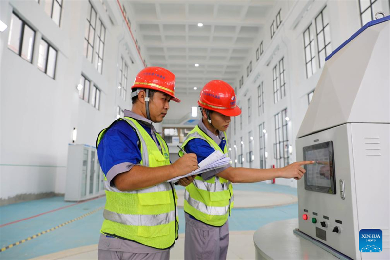 Pumpstation des Wasserumleitungsprojekts vom Jangtse zum Huaihe nimmt Betrieb auf