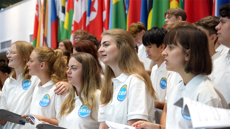 ?Chinesisch lernen durch das Singen“: Der Chinesisch-Chor an der Burg st?rkt den kulturellen Austausch zwischen Jugendlichen aus China und Europa