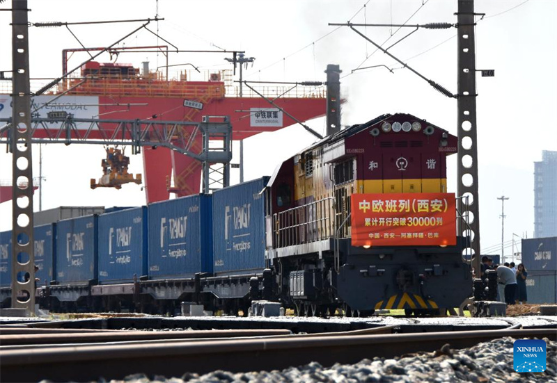 Die Gesamtzahl der Güterzüge zwischen China und Europa, die von Xi'an abfahren, übersteigt 30.000