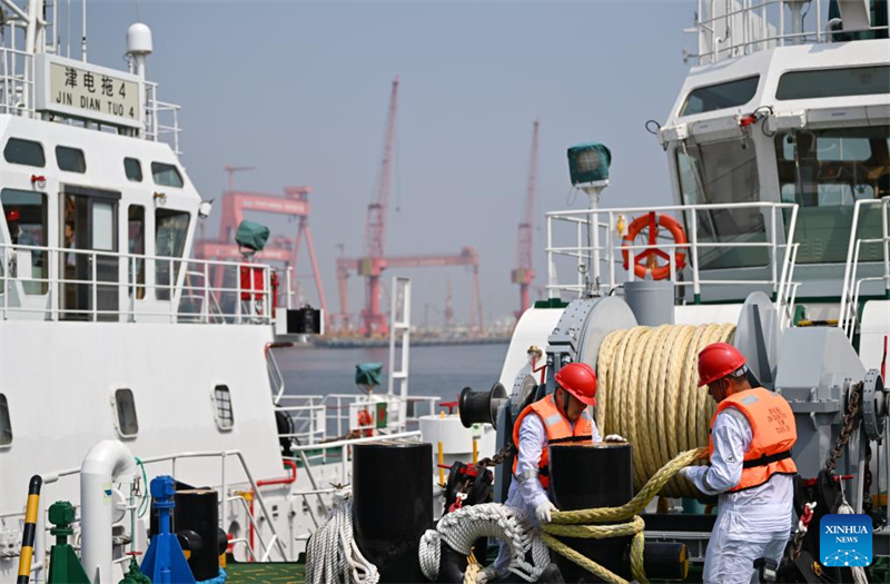 Vollelektrische Hafenschlepper gehen in Betrieb