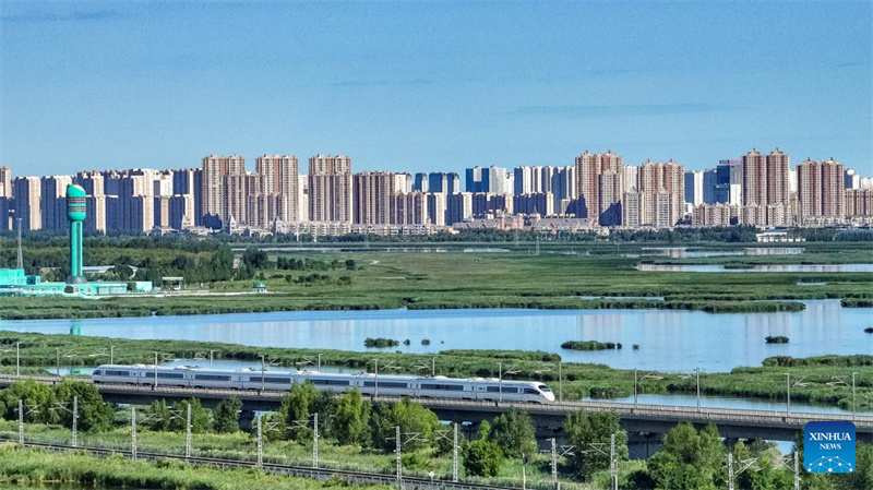 Chinas n?rdlichste Hochgeschwindigkeitsbahn feiert 10-j?hriges Jubil?um