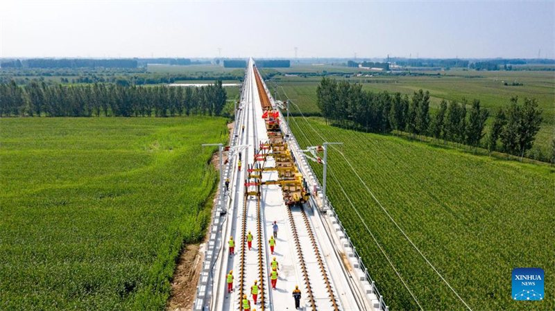 Gleisverlegung für Hochgeschwindigkeitsstrecke Xiong'an–Shangqiu startet