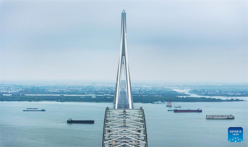 Changtai Jangtse-Brücke in Ostchina für den Verkehr freigegeben