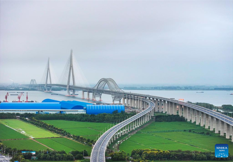 Changtai Jangtse-Brücke in Ostchina für den Verkehr freigegeben