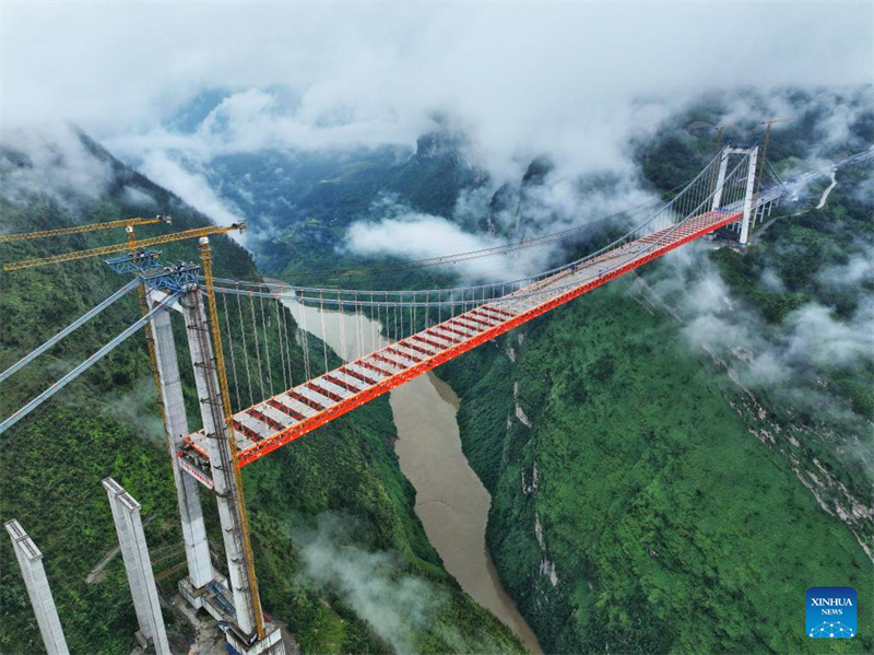 Die Tianmen-Brücke in Guizhou wurde erfolgreich geschlossen