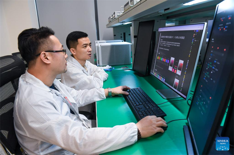 Chinas selbst entwickeltes 90-Gigahertz-Oszilloskop setzt neue Ma?st?be