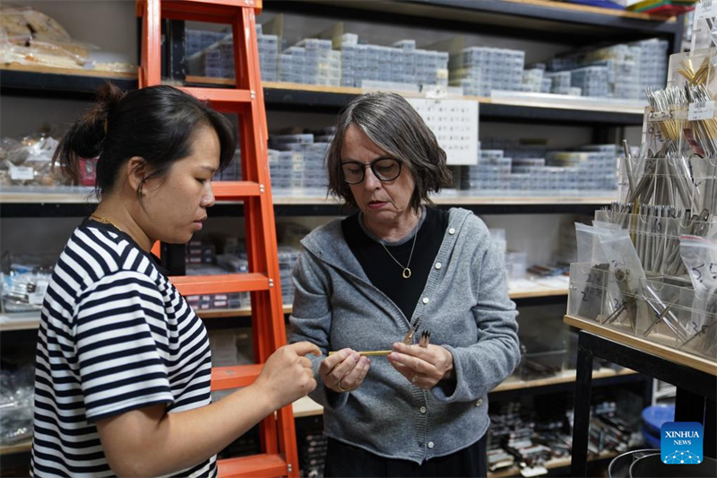 Deutsche Keramikkünstlerin l?sst sich in Chinas ?Porzellanhauptstadt“ inspirieren