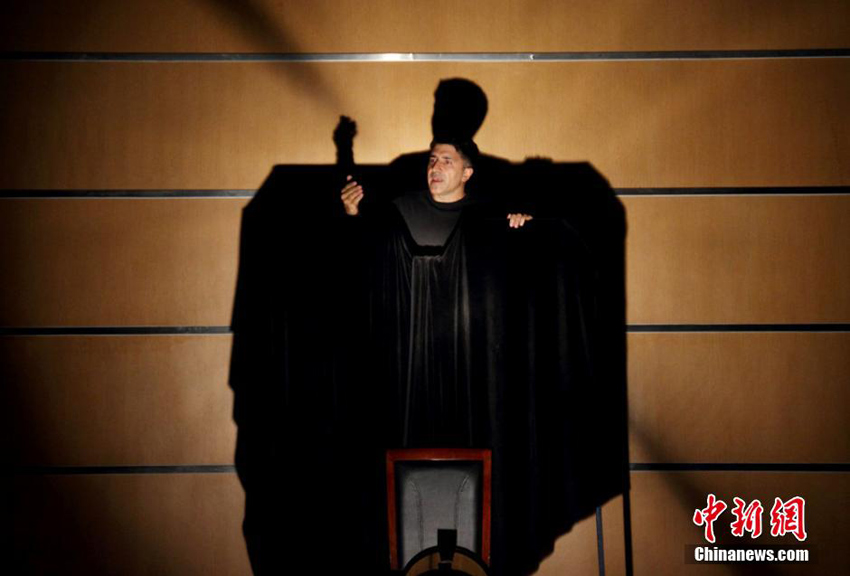 Goethes Faust als One-Man-Show in Sichuan